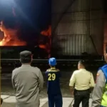Diduga Korsleting Listrik, Pabrik Aspal di Semarang Kebakaran