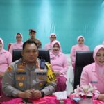 Bersama Ketua Bhayangkari, Kapolres Rembang Ikuti Vicon Peresmian Gedung Kemala Pusat