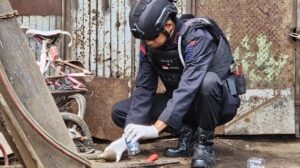 Tim Jibom Polda Jawa Tengah Ledakkan Peluru Mortir yang Ditemukan Warga di Gudang Rongsok