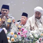 Dipimpin Habib Syech, Polda Jateng Bershalawat Dihadiri Ribuan Jamaah