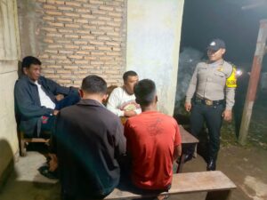 Gelar Patroli Presisi, Bhabinkamtibmas Polsek Onan Ganjang Antisipasi Gangguan Kamtibmas