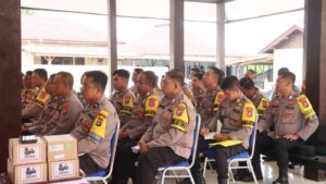 Gelar Anev Bhabinkamtimas, Kapolres Lamandau Berikan Pengarahan Khusus