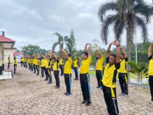 Anggota Polres Lamandau Bersama Kapolres Gelar Olahraga Bersama