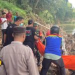 Jasad Wanita Telanjang Mengambang di Sungai Mungkung Sragen