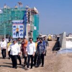 Meninjau Proyek Pengendalian Banjir di Semarang, Jokowi: Minimal Bisa Menahan Rob Selama 30 Tahun