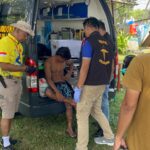 Tourist Police Polres Pesisir Barat Beri Pertolongan Kepada Atlit Surfing