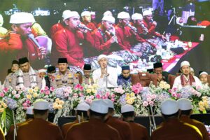 Kapolda Jateng Turut Hadiri Jateng Bersholawat untuk Indonesia Maju dan Damai