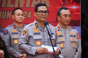 Polri Bedah Rumah Sebanyak 558 Bangunan dalam Rangka Hari Bhayangkara ke-78