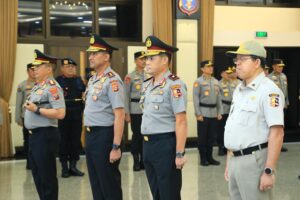 31 Pati Polri Menerima Kenaikan Pangkat dalam Upacara yang Dipimpin Kapolri