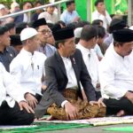 Presiden Joko Widodo shalat id di Simpanglima Semarang