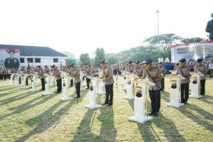 Sertijab 4 PJU dan 15 Kapolres, Irjen Pol Ahmad Luthfi: “Utamakan Ketulusan dalam Pelayanan”