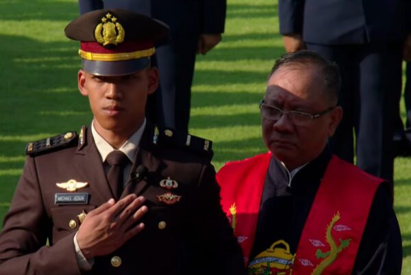 Dilantik oleh Jokowi, Michael Josua Jadi Perwira Polri Pertama dari Konghucu