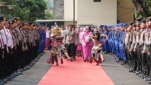 Lanjutkan Program Kamtibmas di Jateng, Brigjen Pol Ribut Hari Wibowo Ikuti Jejak Komjen Ahmad Luthfi