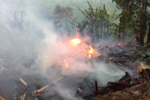 Rumah Hangus Terbakar di Wonosobo Usai Bakar Sampah