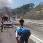 Korsleting Diduga Penyebab Terbakarnya Mobil Pikap Carry di Tol Semarang-Solo