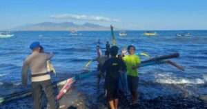 Nelayan Banyuwangi Terlibat Kecelakaan Laut di Perairan Selat Bali