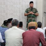 Jelang Pilkada 2024, Kapolres dan Dandim Jembrana Ajak Warga Jaga Kamtibmas dalam Safari Jumat