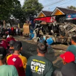 Tabrakan Maut di Jalan Raya Situbondo-Banyuwangi: 6 Penumpang Travel Tewas, Ini Kronologinya