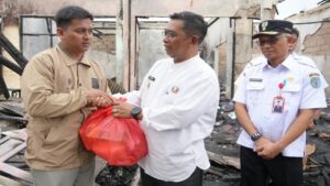 Bantuan Tali Asih Mengalir, Korban Kebakaran Ditawarkan Relokasi ke Nanga Bulik