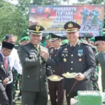 Kapolres Lamandau Beri Kejutan Tumpeng Kepada Dandim 1017 Dalam Rangka HUT TNI ke-79