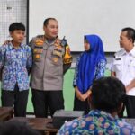 Datangi Sekolah, Polresta Malang Kota Edukasi Pelajar tentang Judi Online dan Pernikahan Dini