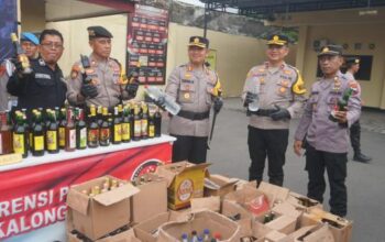 Operasi Akhir Tahun 2024, Polres Pekalongan Kota Berhasil Amankan 812 Botol Miras