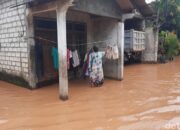 Akibat Sampah, Banjir Genangi Permukiman Warga di Gadingrejo-Pantura Pati