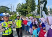 Sosialisasi Kreatif, Satlantas Polres Pekalongan Hadirkan Art Policing di CFD Alun-Alun Kajen