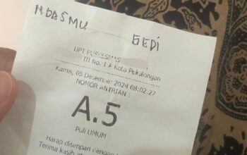 Viral Tiket Antre ‘Ndasmu Gedi’ di Puskesmas Pekalongan, Polisi Turun Tangan